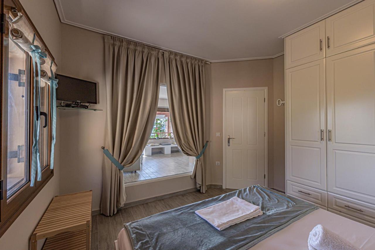 Paralio Astros Beachfront Suites زيروبيغادو المظهر الخارجي الصورة